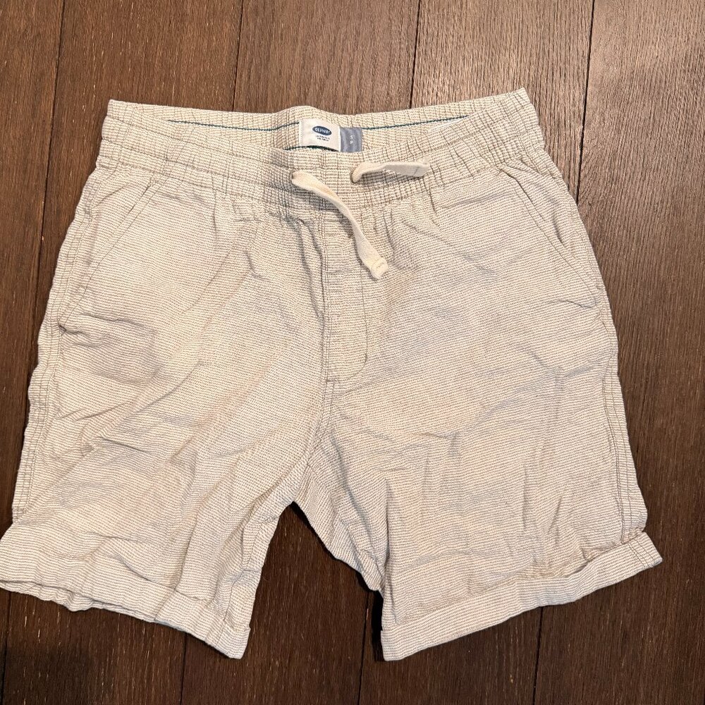 Men's Old Navy Shorts- Size Small - 7" Inseam